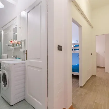 Apartamento Guesthost - Piazza Aldrovandi Quiet Lovely Bolonha