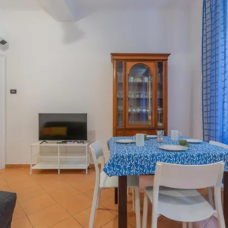 Guesthost - Piazza Aldrovandi Quiet Lovely Apartamento