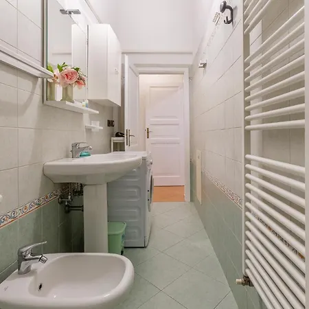 Apartamento Guesthost - Piazza Aldrovandi Quiet Lovely *